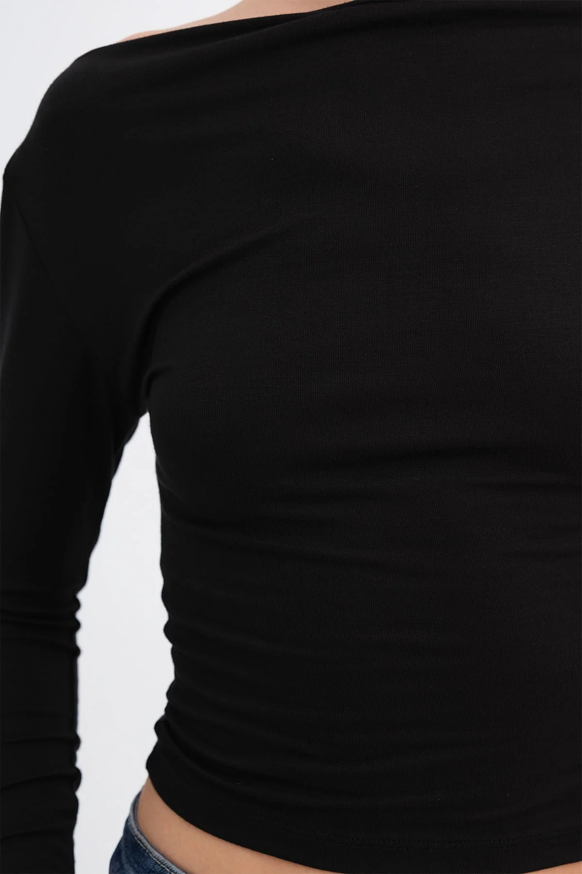 Basic Boat Neck Blouse - Image 33
