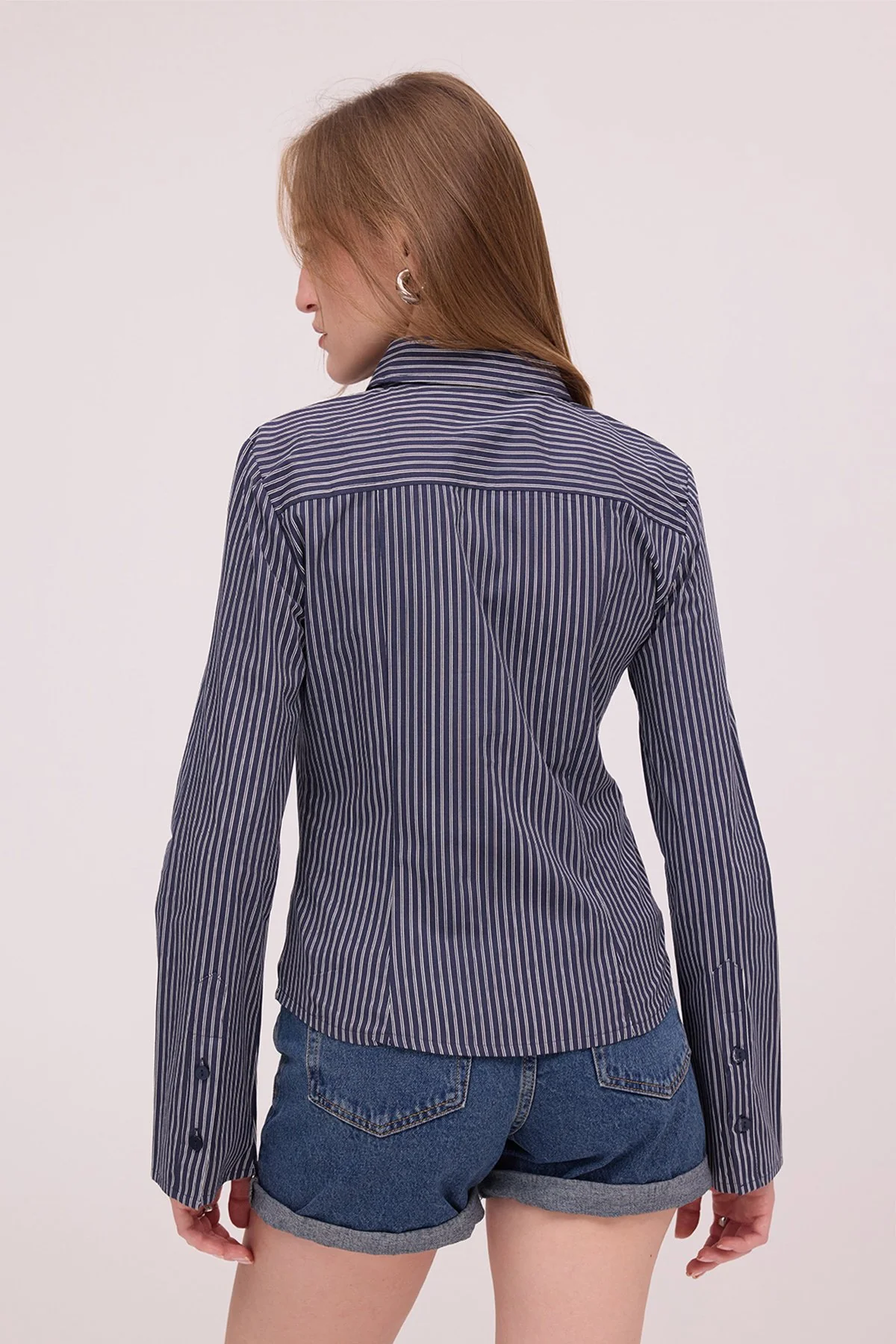 Buttoned Striped Shirt - Image 23