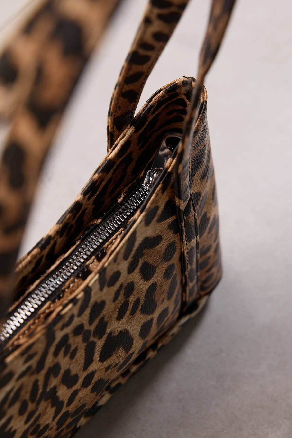 Faux Leather Hand And Shoulder - Image 27
