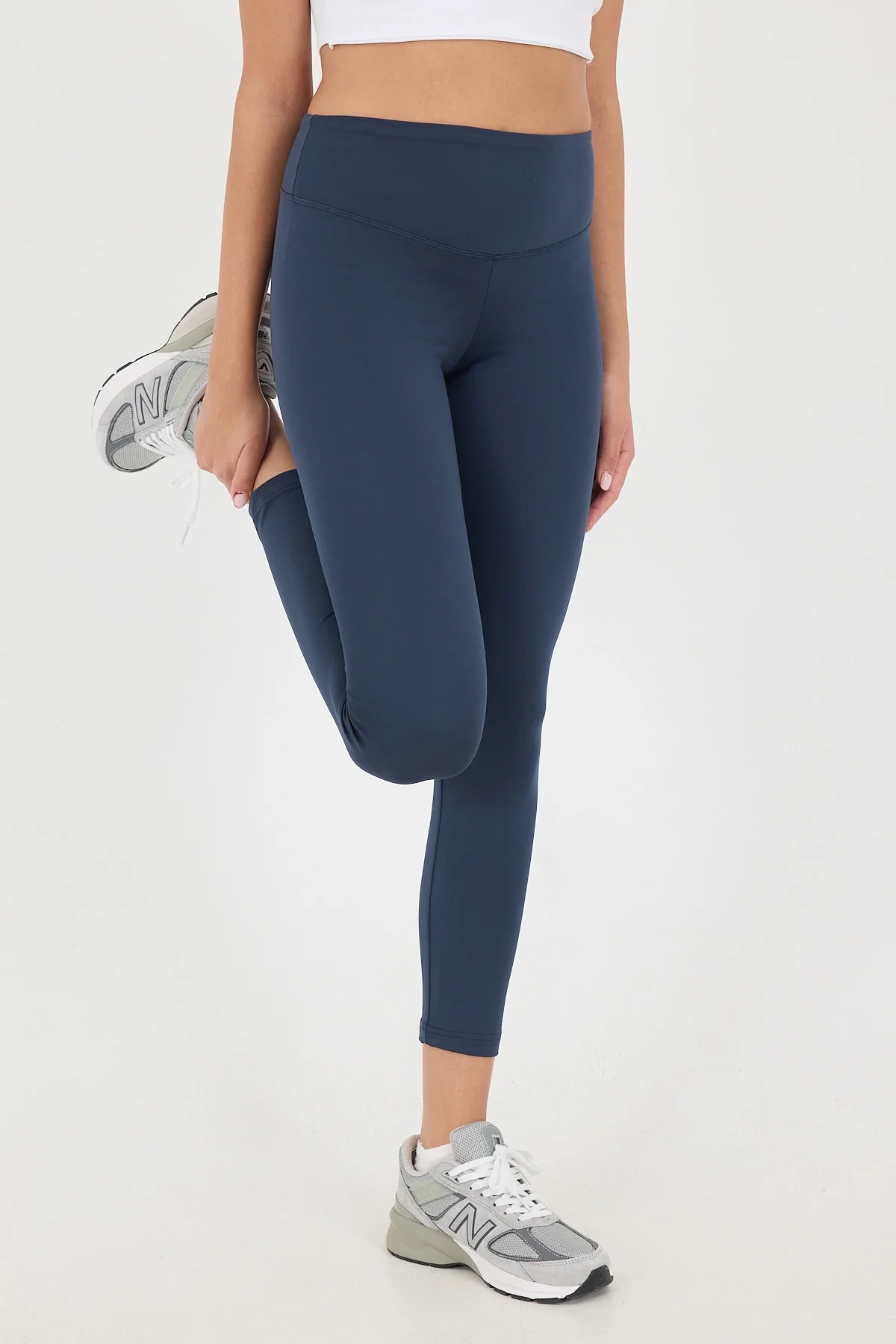 High Waisted Shaping Leggings - Image 10