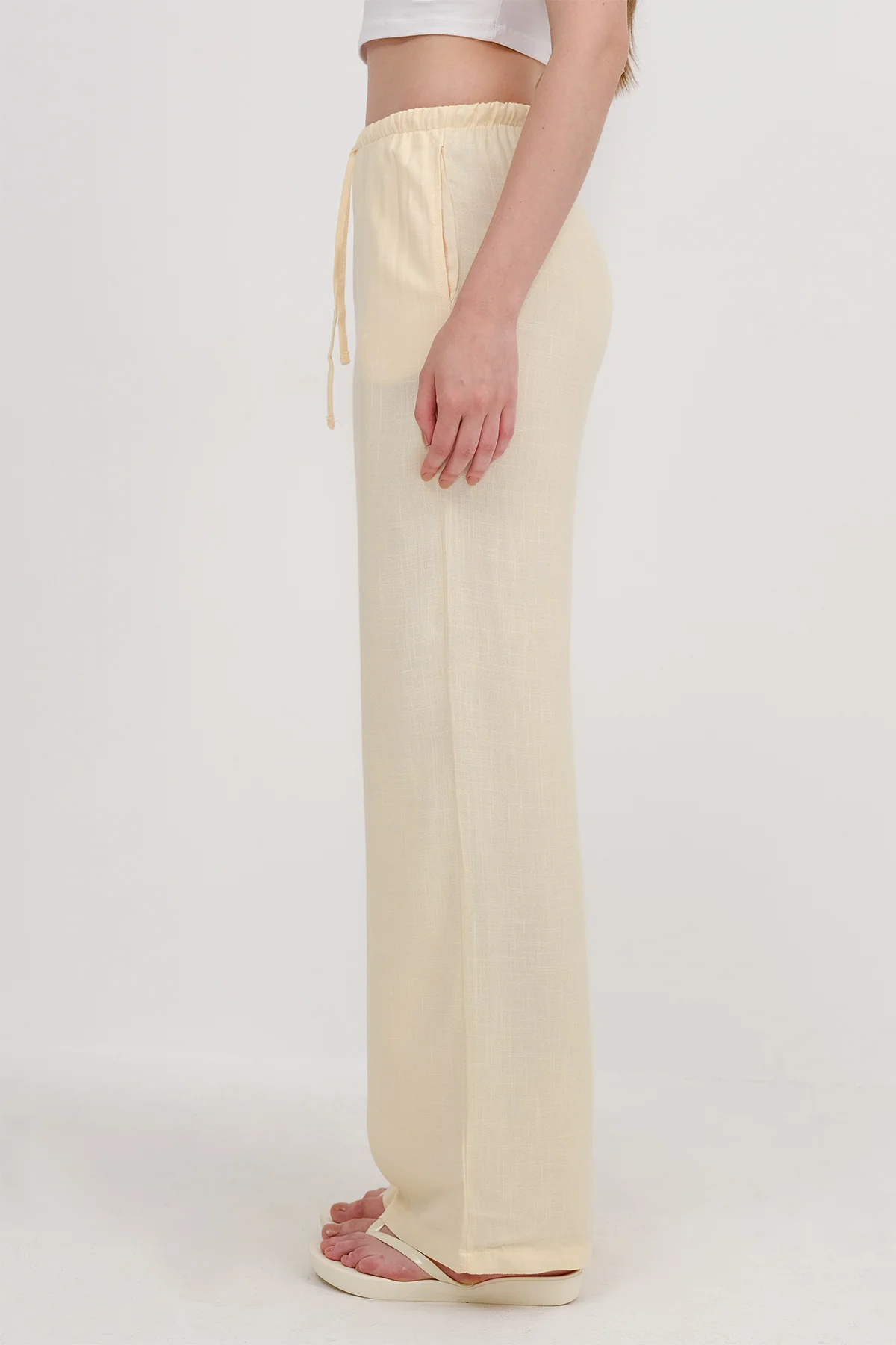 Linen-Blend Tie-Waist Wide Leg Pants - Image 4