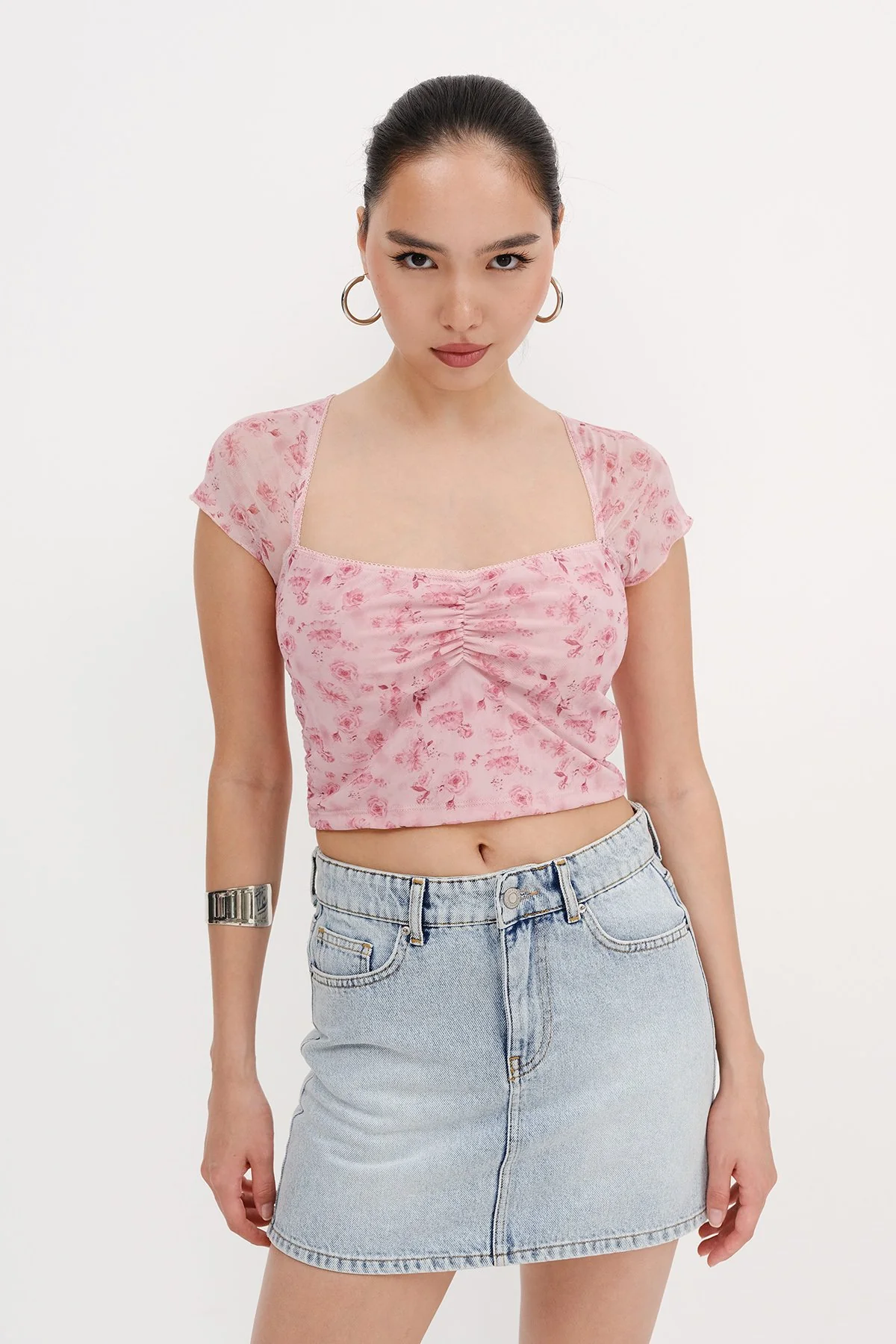 Patterned Crop Blouse - Image 10