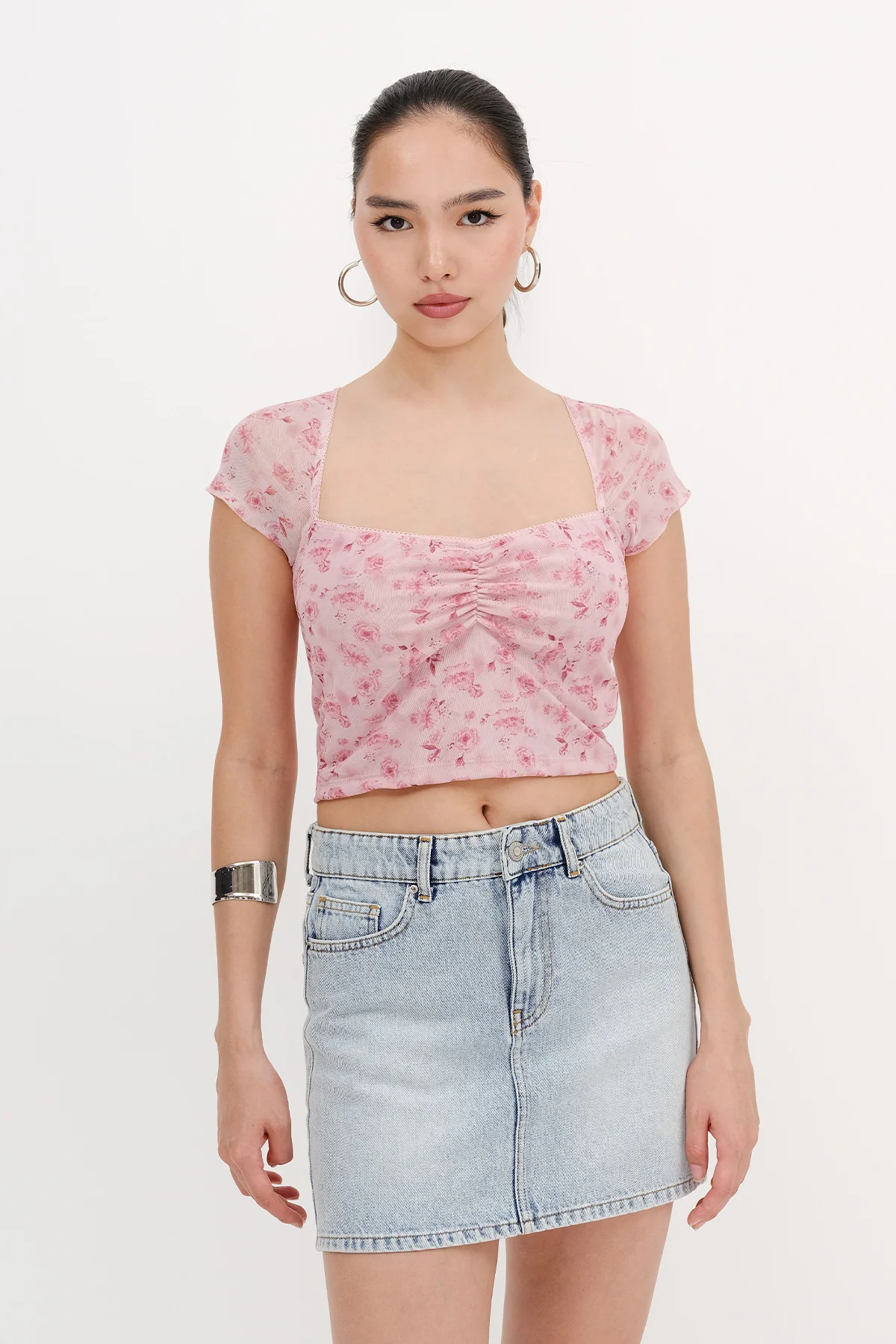 Patterned Crop Blouse - Image 12