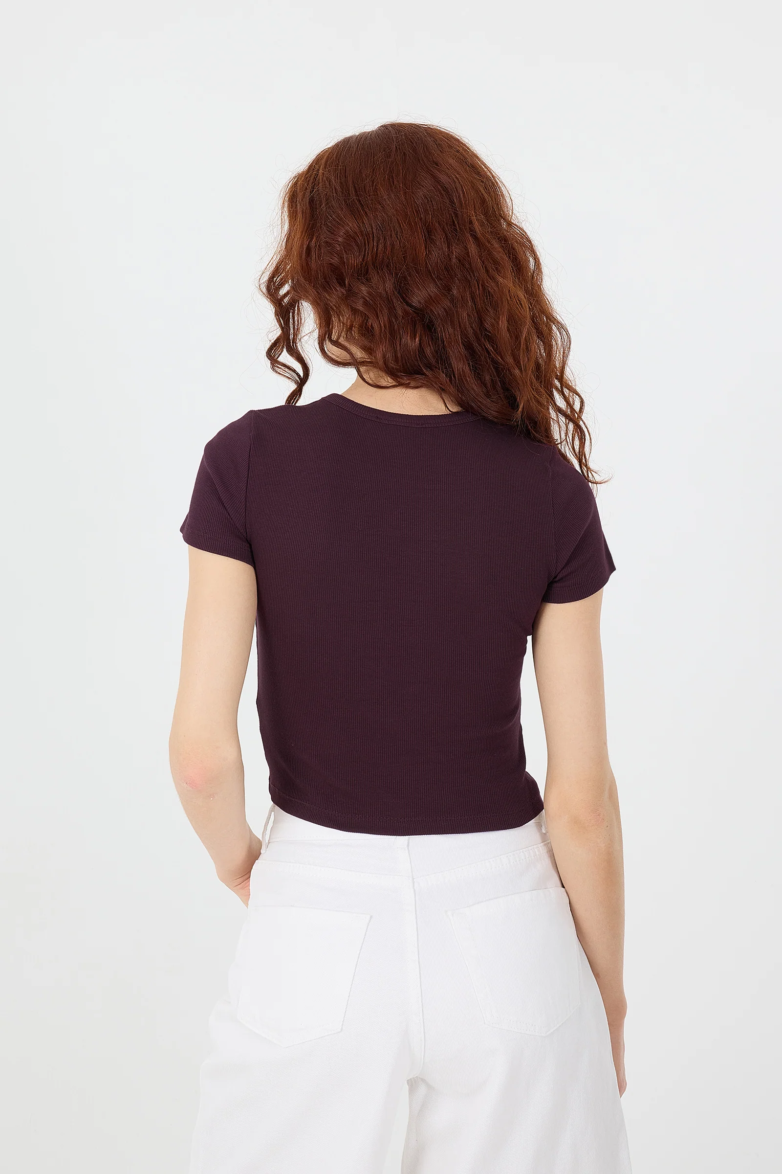 Round Neck Basic T-shirt - Image 48