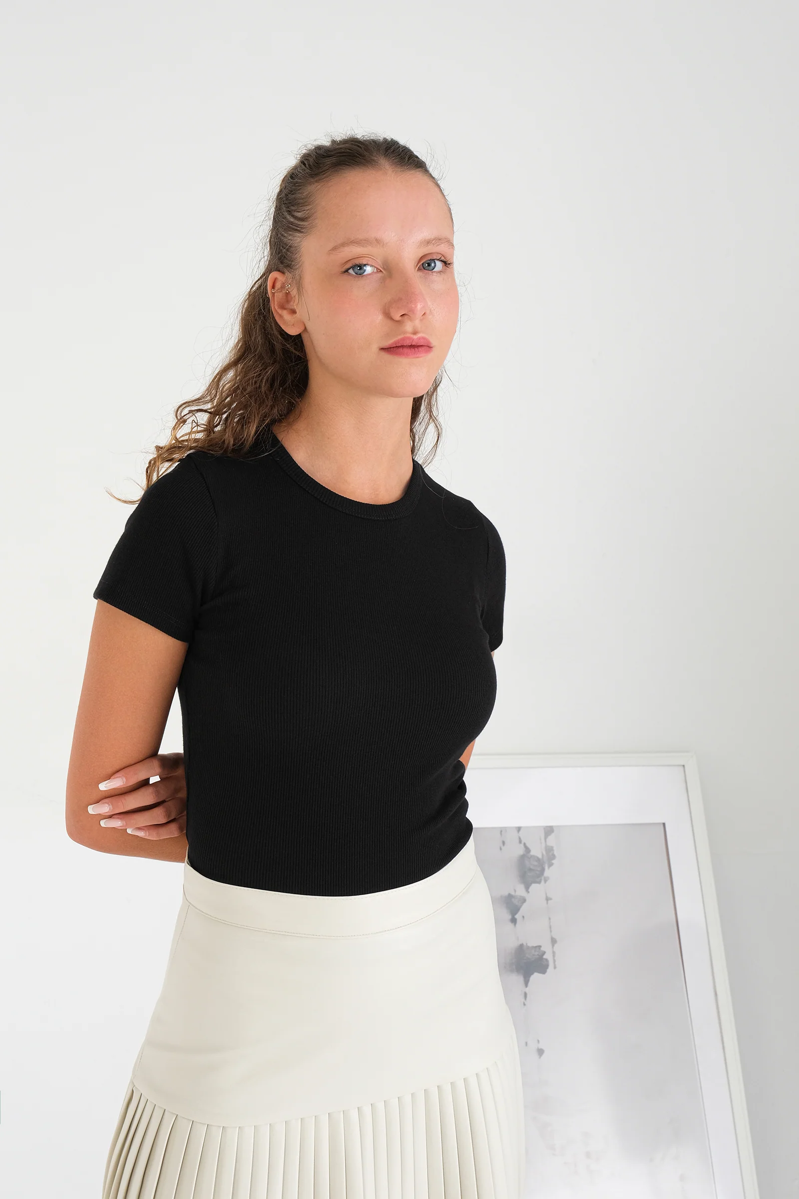 Round Neck Basic T-shirt - Image 84