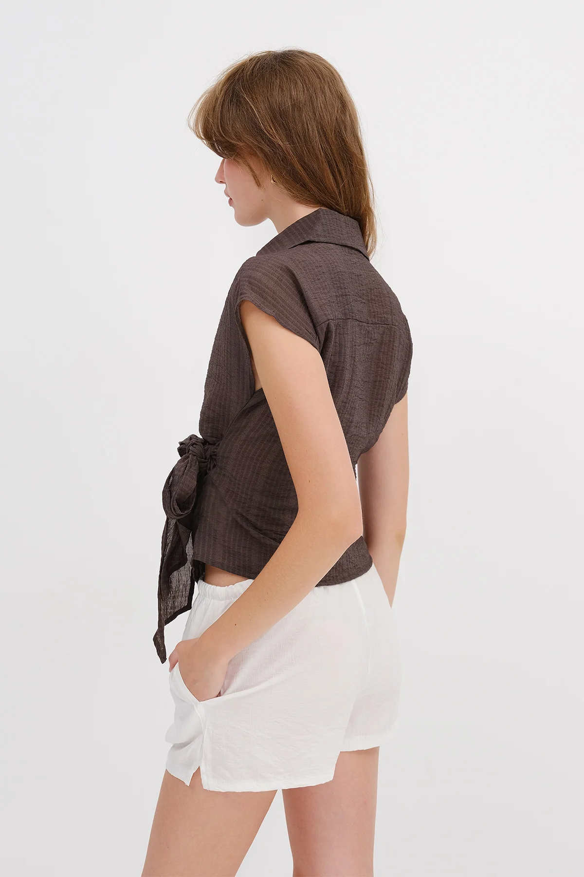 Sleeveless Tie-Front Shirt - Image 6