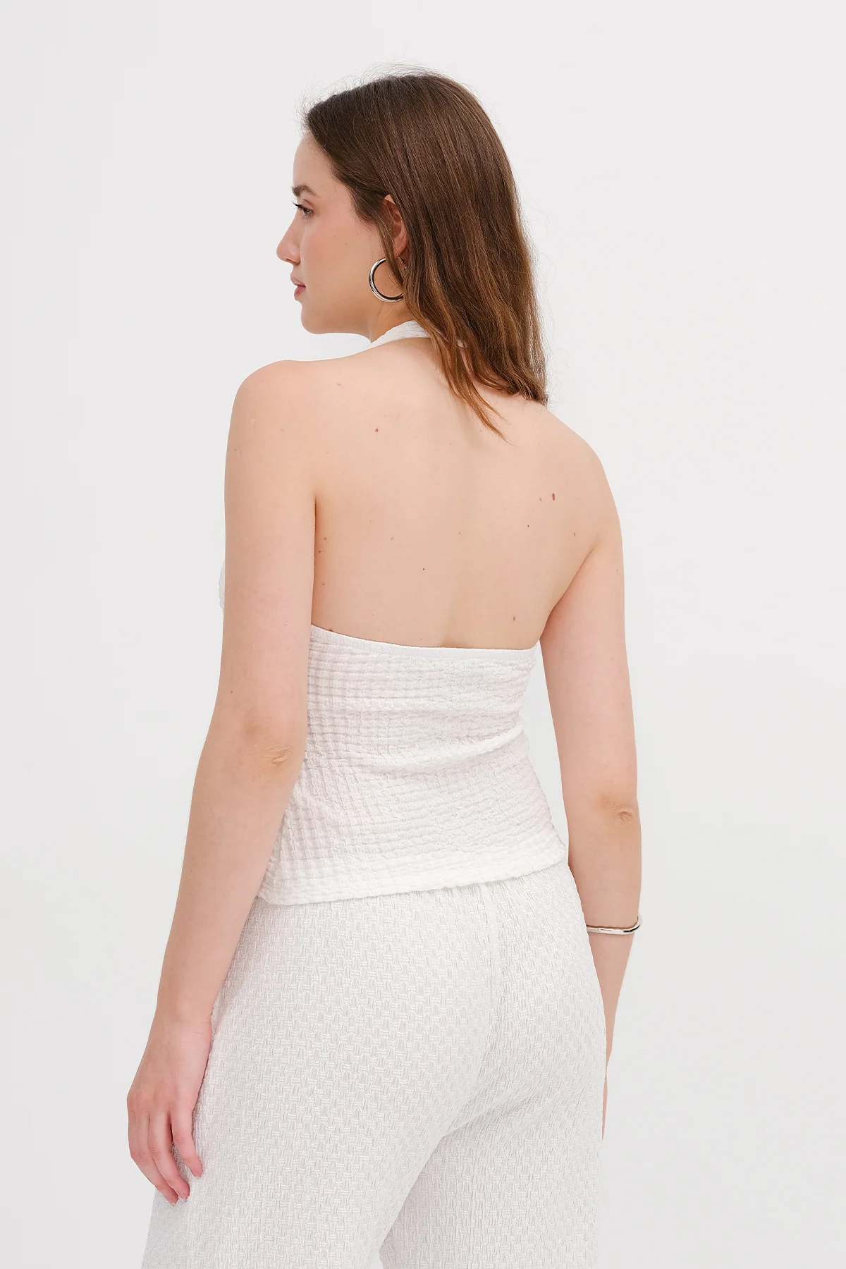 Textured Backless Blouse - Image 23