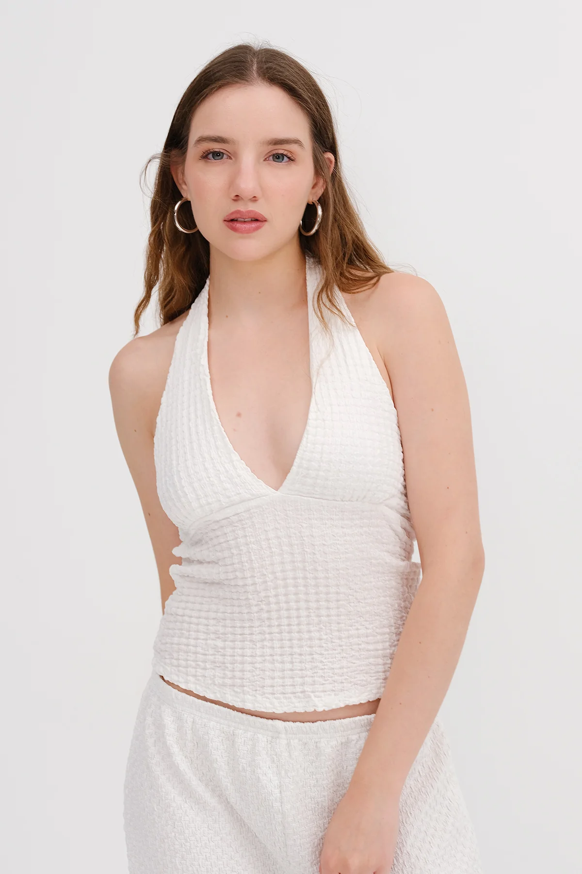 Textured Backless Blouse - Image 24