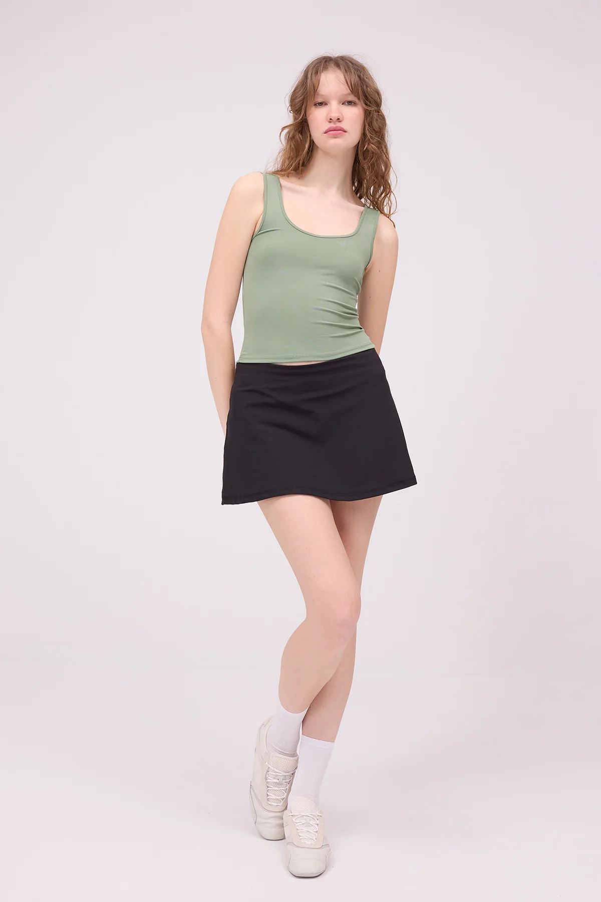 U Neck Basic Undershirt - Image 25