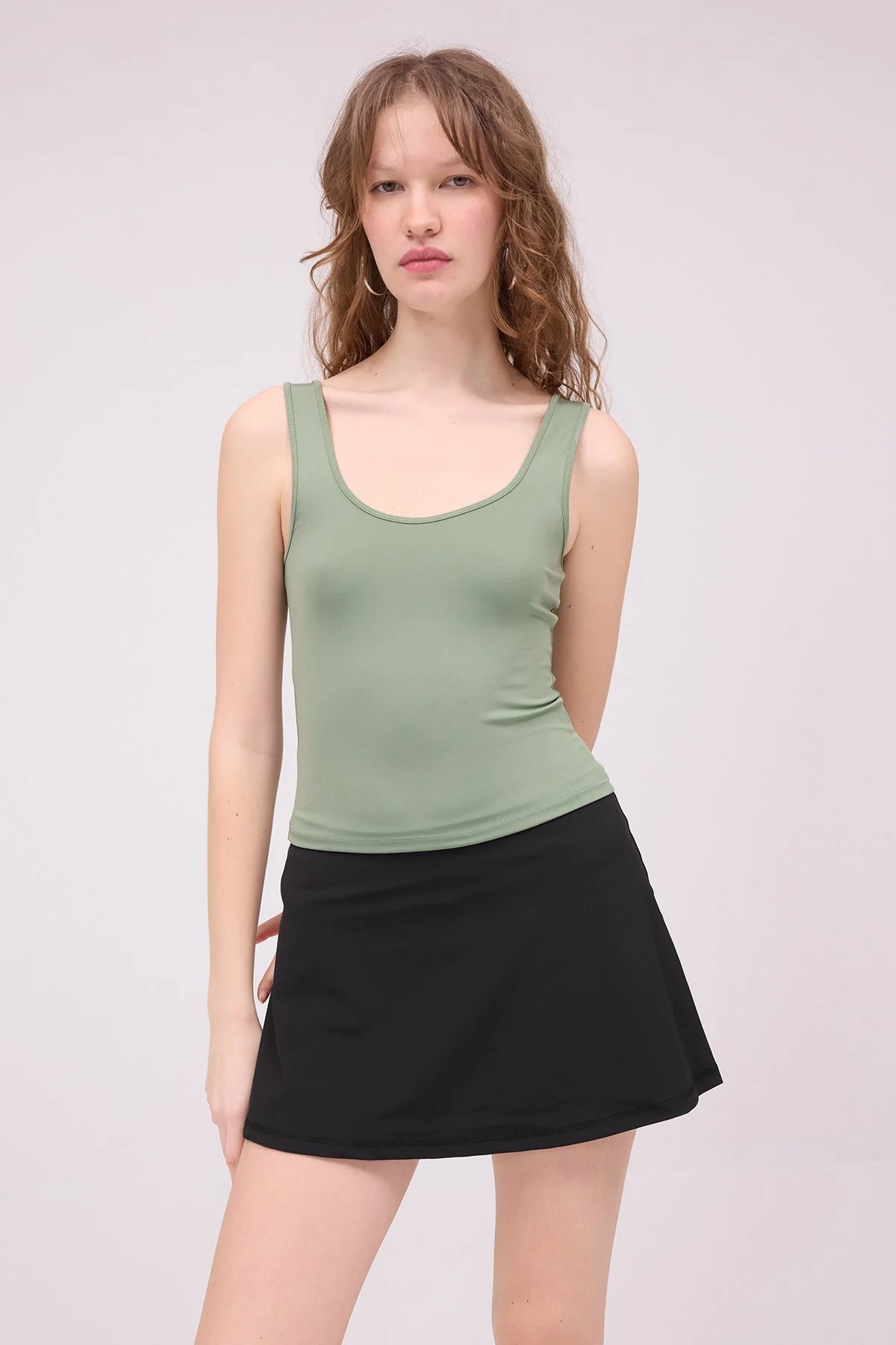 U Neck Basic Undershirt - Image 30