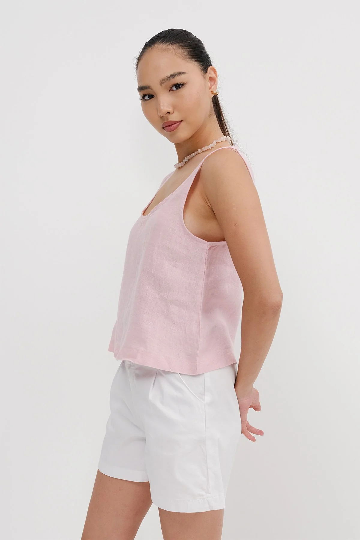U Neck Linen Undershirt - Image 5