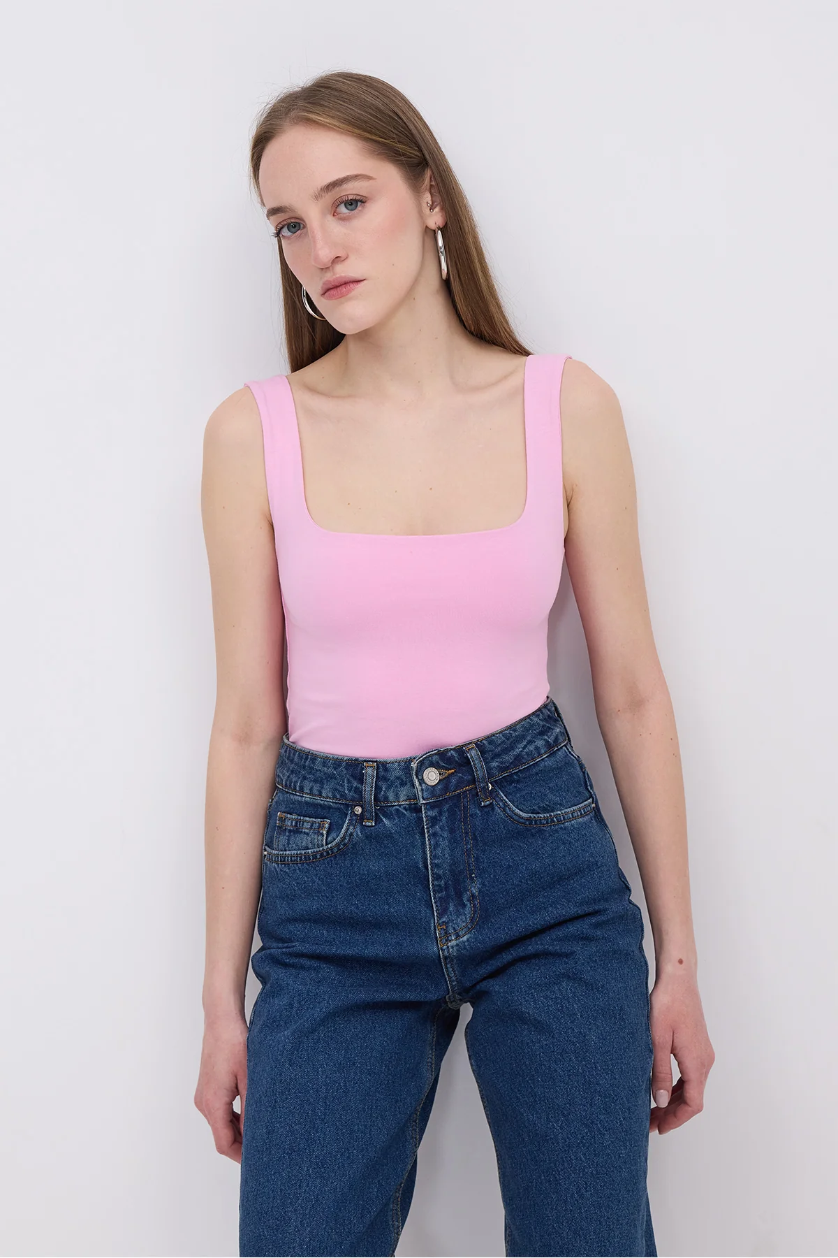 Wide-Strap Square Neck Tank Top - Image 38