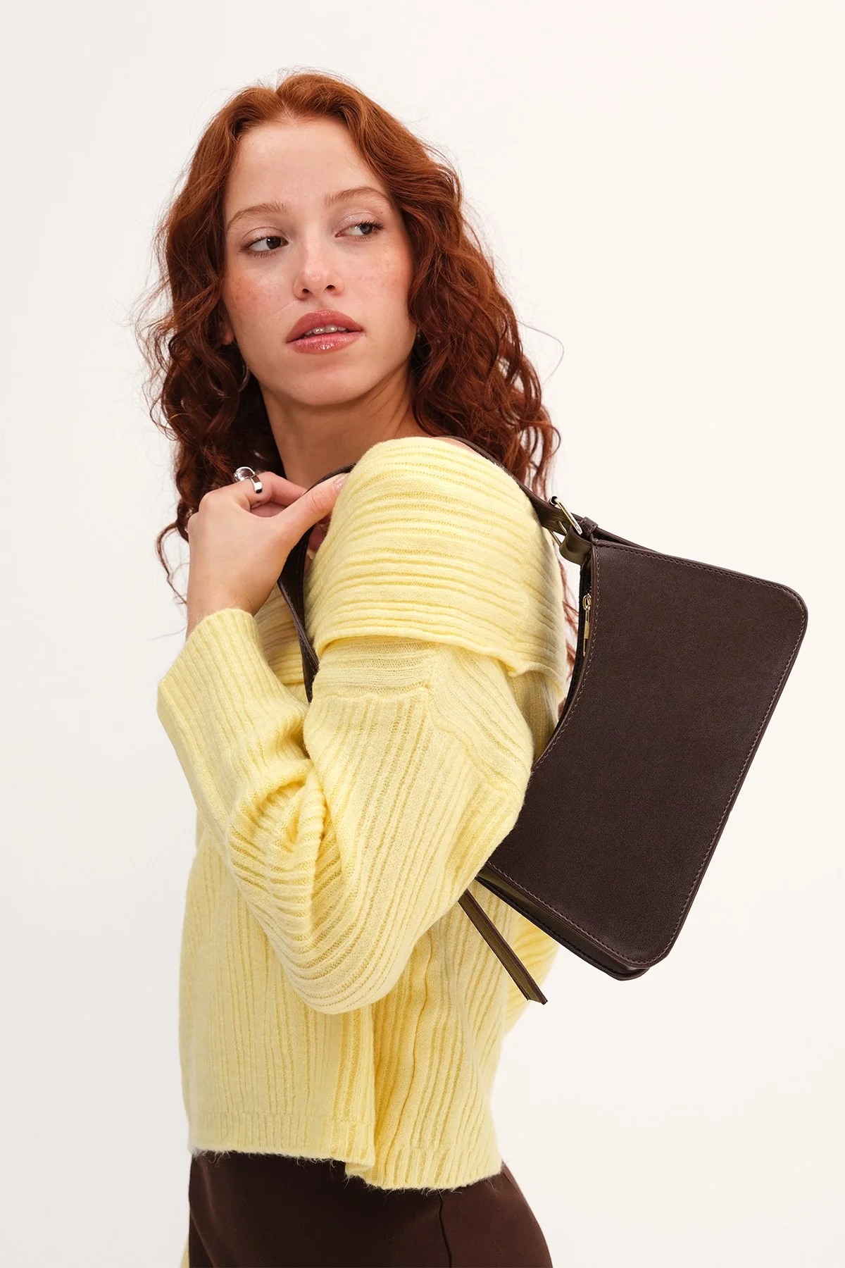 Zippered Hand and Shoulder Bag - Image 10