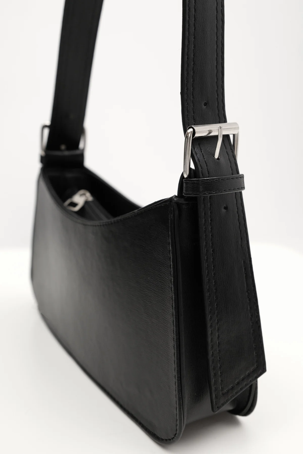 Zippered Hand and Shoulder Bag - Image 9